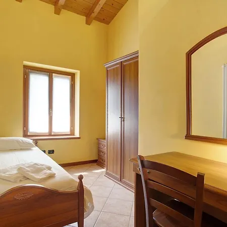 Parigi Apartament *
